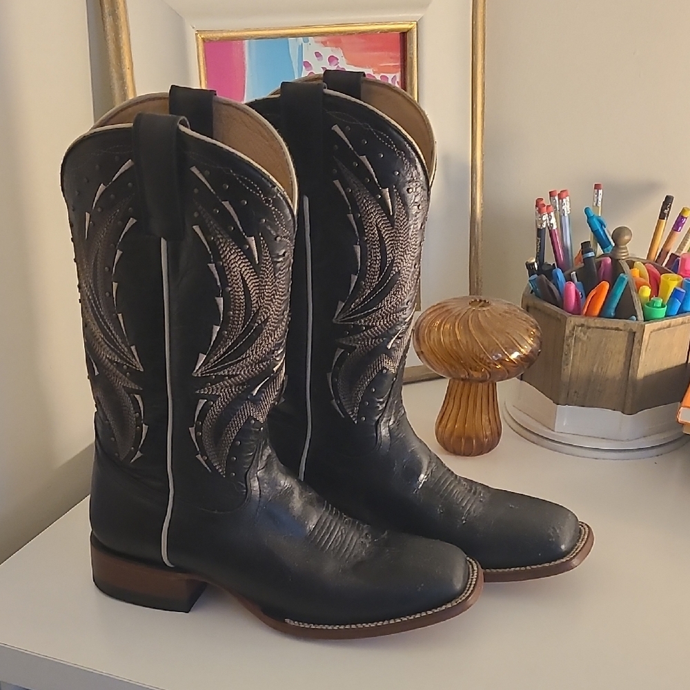 Shyanne Black Leather Cowboy Boots